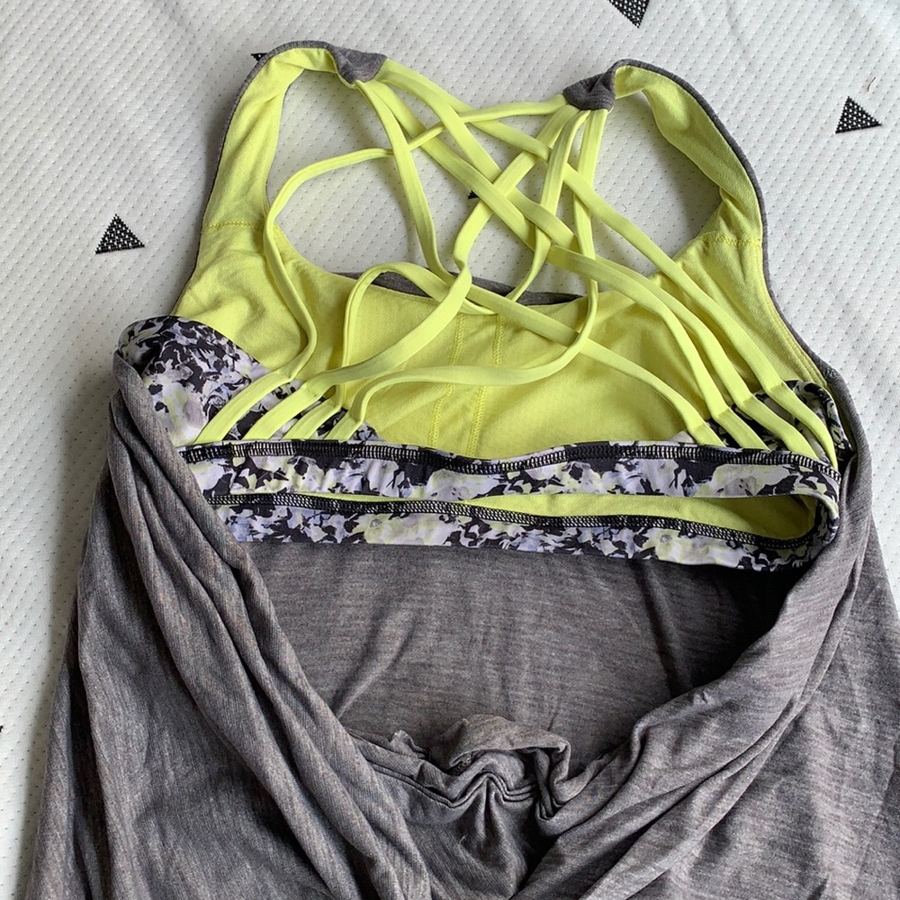 Float lululemon top with built in bra